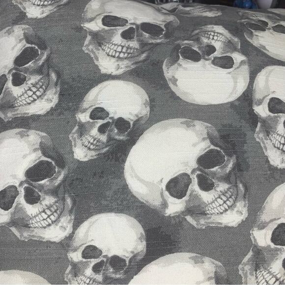 Envogue Set of 2 Skulls Print Fill 100% Duck Feather 19X19” Pillo… - Picture 5 of 7